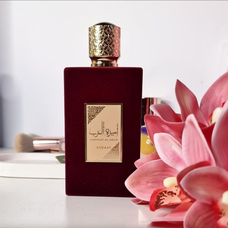 Red velvet bottle Arabian Prin - Perfume Fragrance Couture recension och pris
